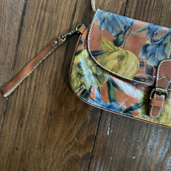 Patricia Nash cognac floral crossbody/clutch - Picture 2 of 6